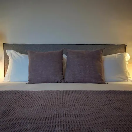 Ortensie & Oleandri Al - By Myhomeincomo Apartment Argegno